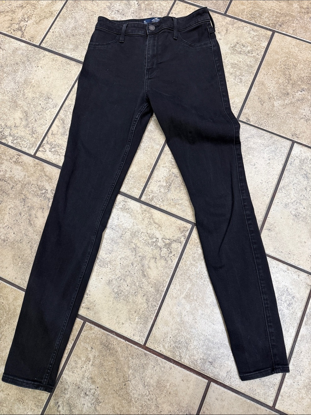 Hollister Black Skinny Jeans - Sleek Stretch Fit